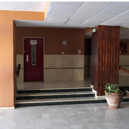 Estudio Acogedor Y Tranquilo En Zona Estupenda Lejlighed *
